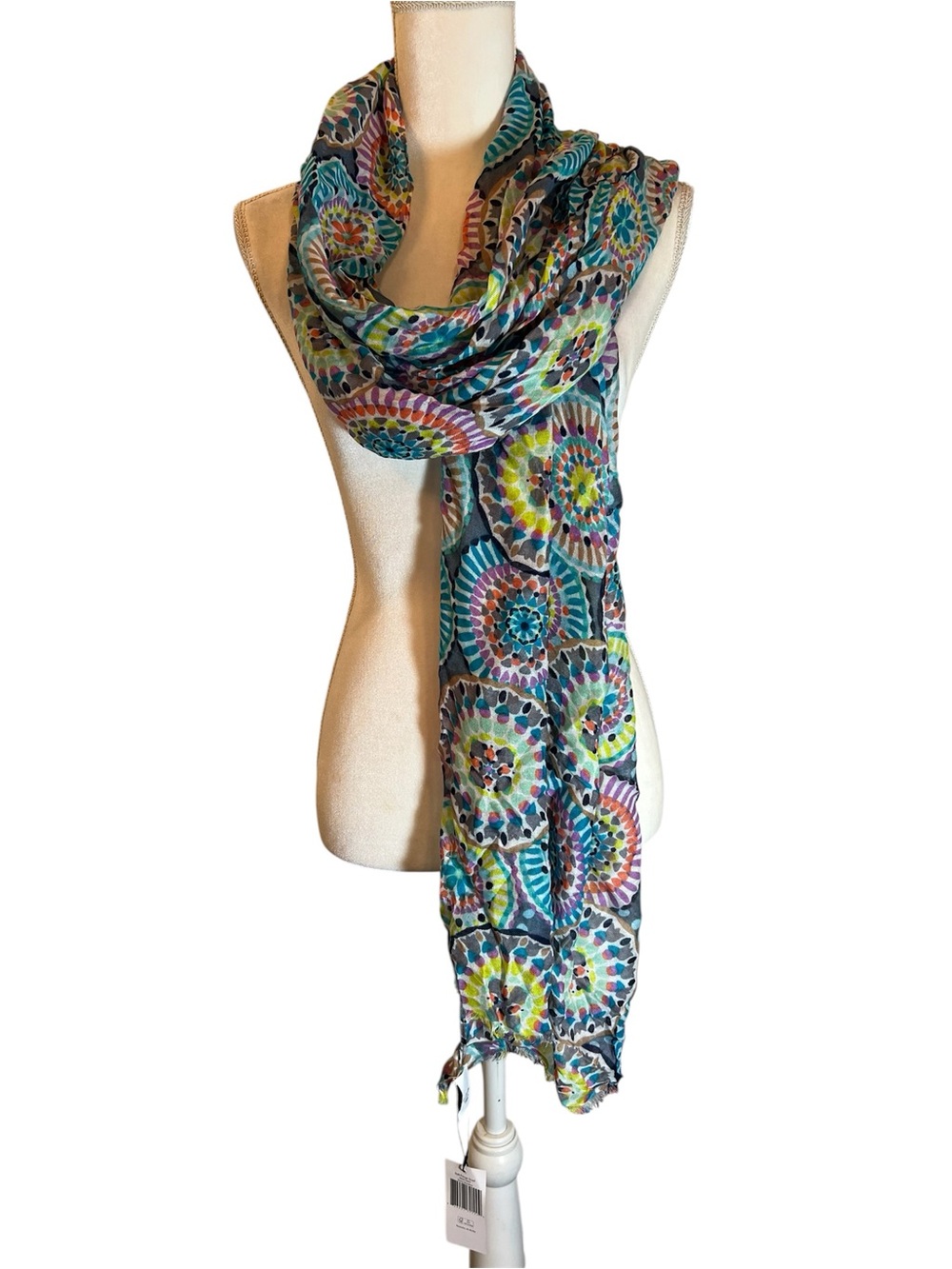 Lightweight Multicolor Spiral Print Scarf - Women's Fashion Accessory